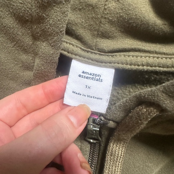 Amazon basics hoodie - Picture 3 of 3